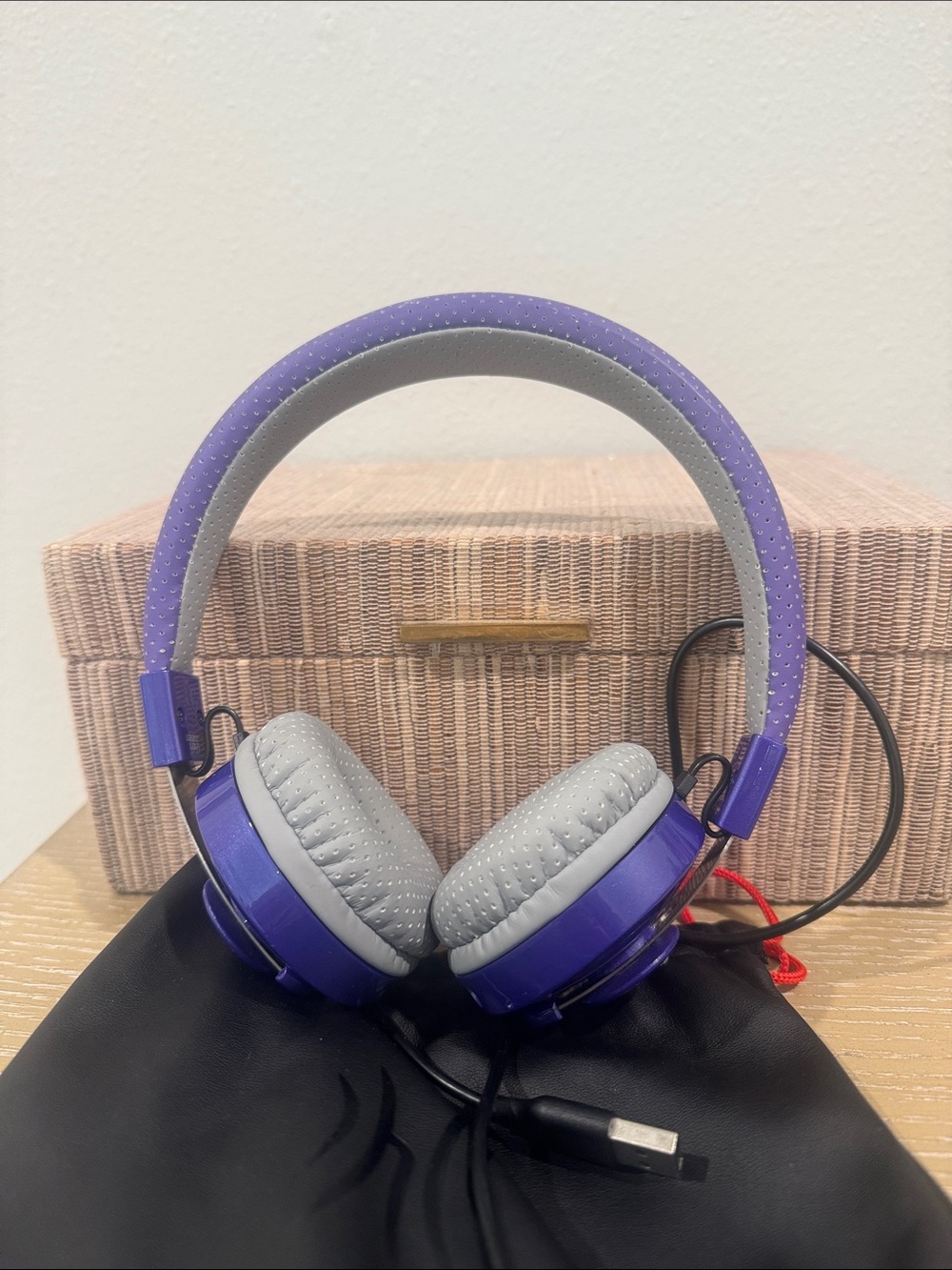 Kids Untangled Pro Wireless Purple Over-Ear Headphones with Cushions